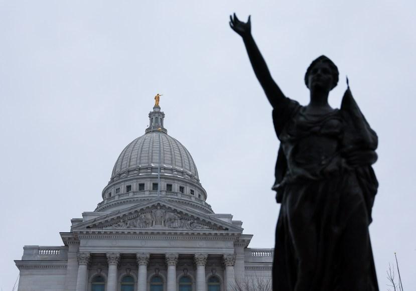 Wisconsin Dems bill would automatically register eligible citizens to vote at DMV