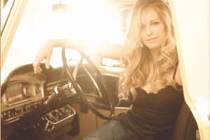 Deana Carter at the Mabel Tainter